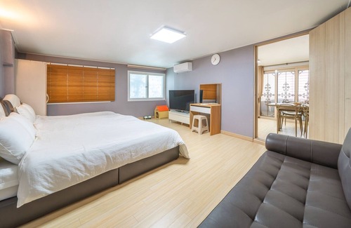 Pocheon House | Pocheo Welcome Paw and Meow Pet Pension