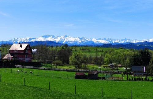 Mizerna Cabin | Pocztówka Z Mizernej, Drewniane domki z sielskim klimatem, Pieniny, Gorce, Jezioro Czorsztyńskie