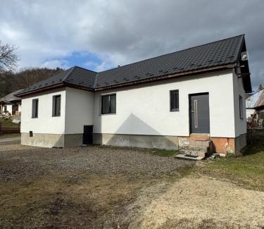 Cabalovce House | Pod Kyčarou