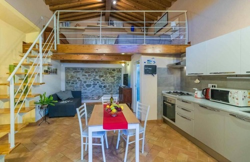 Lucca House | Podere Santa private pool villa. WiFi. Lucca area