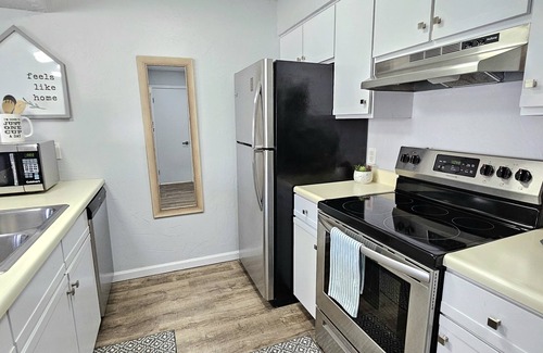 Table Rock Condo | Pointe Royale walk-in,King Bed-Rain Shower-Golf Course View-Pool-Jacuzzi