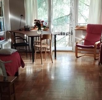 Milanowek Apartment | Pokój w domu z ogrodem w Milanówku