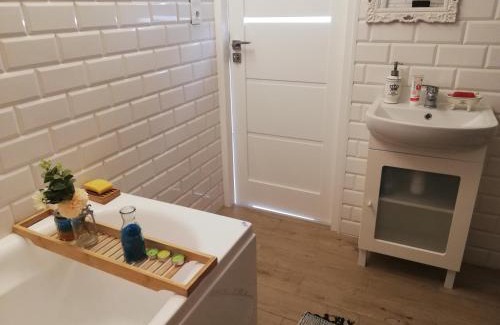 Dukla House | Pokoje goscinne u Olguni