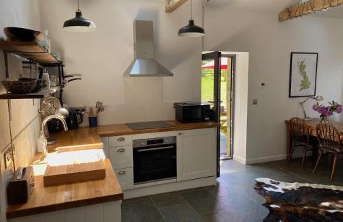 Newport House | Polly's Barn, Penrhyn
