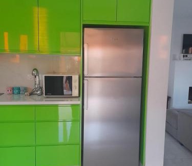 Pomos House | Pomos rockaway beach house