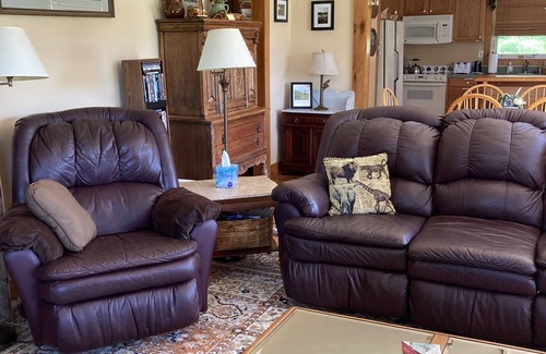 Spencer Cabin | PondView Mountain Country House/Cabin on 70 acres with 5 Ponds