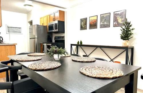 Pontiac House | Pontiac Family-Friendly 3BR home