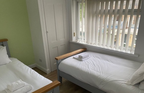 Risca House | Pontymister Retreat