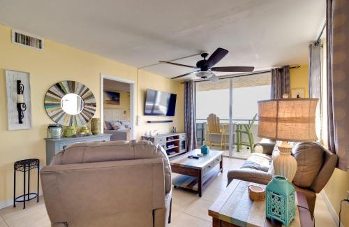Hudson Apartment | Pool Access Waterfront Hudson Condo!