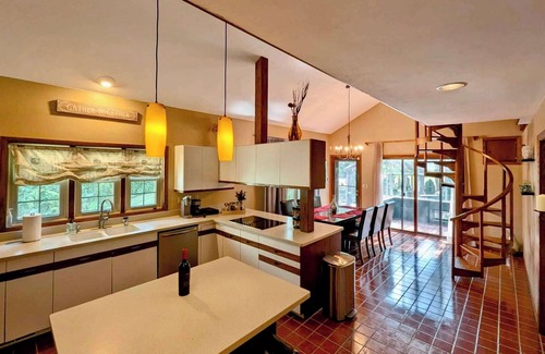 Rockford House | Pool, Arcade, Hot Tub and more @16th and Aldeen