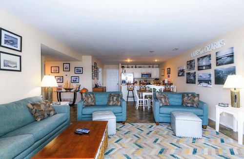 Lake Ozark Condo | Pool Days & Water Fun Await: Lake Ozark Escape!