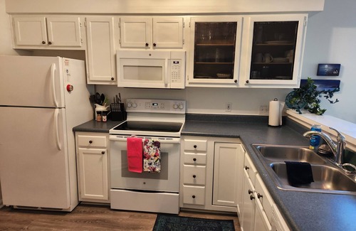 Carolina Forest Condo | Pool-Golf-Beach-Fun-Close to everything in MB