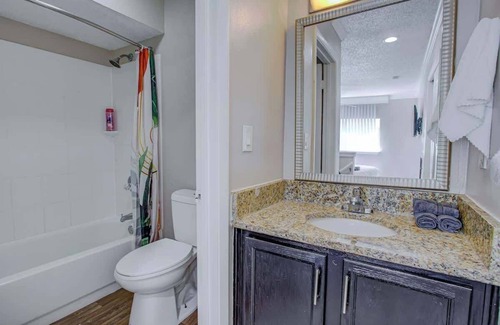 Florida Central Atlantic Coast Apartment | Pool & Gym-Orlando’s Ultimate Family Destination