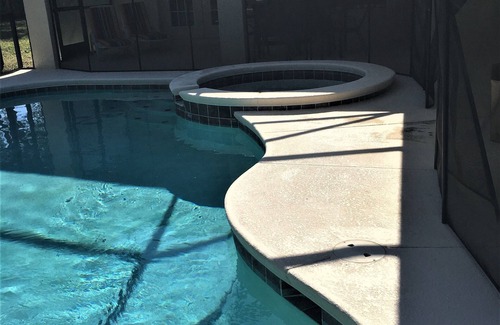 Orange Tree House | Pool Home Minutes From Disney-NEW tile in front master & dining areas