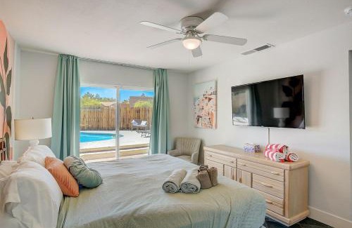 Spring Valley House | Pool & Hot Tub! Centrally Located, Less Than 3 Miles to The Strip!