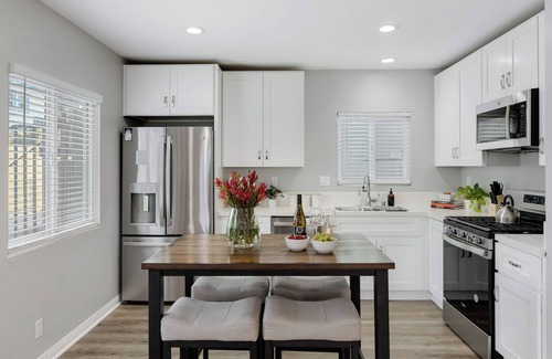 Grant Hill House | Pool, Hot Tub & Outdoor Lounge | Near Beaches, Balboa Park & Downtown | Leyla