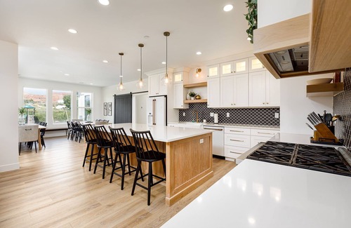 Kanab House | Pool, Hot Tub, Theater, Kids Room, RV Parking!