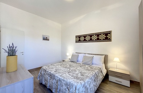 Marina San Gregorio House | Pool house close to beach, with sea view