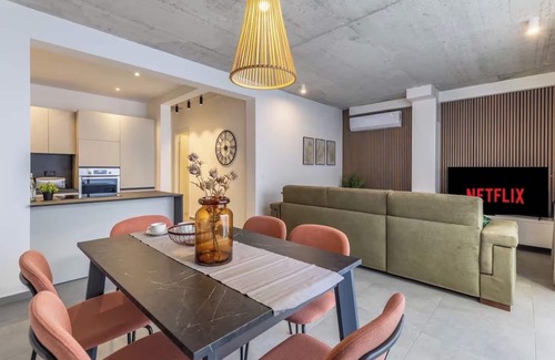 St. Andrew's Apartment | Pool Luxury in Pembroke, St. Julian's