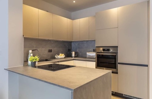 St. Andrew's Apartment | Pool Luxury in Pembroke, St. Julian's