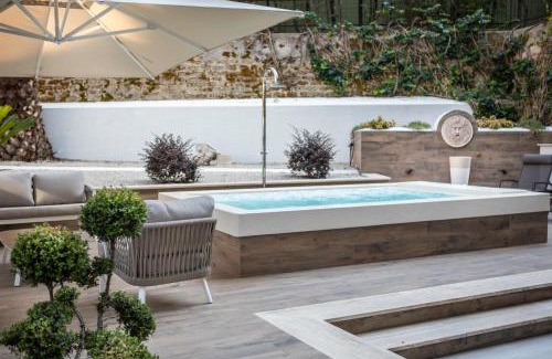 Quartiere XIII Aurelio Apartment | Pool & SPA Vatican Luxury Apt