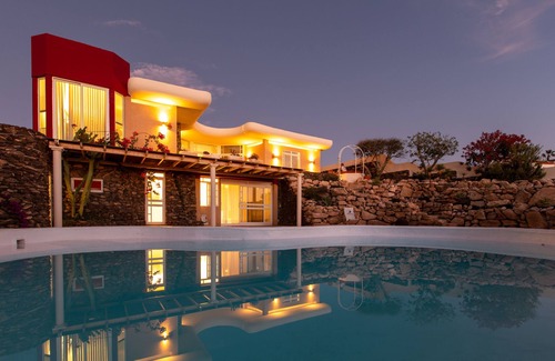 La Pared Apartment | Pool studio - Agua - Surf & Yoga Villa