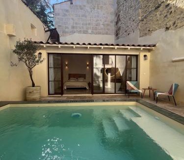 Vallabregues House | Pool Suite