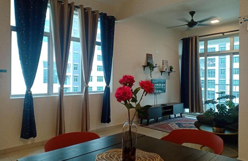 Hulu Kinta Apartment | Pool View 3-Bedroom Cozy Apartment in Meru, Ipoh