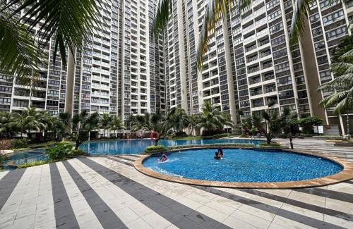 Central District Apartment | Pool View 3 Bedroom & 3 Bathroom Whole Unit
