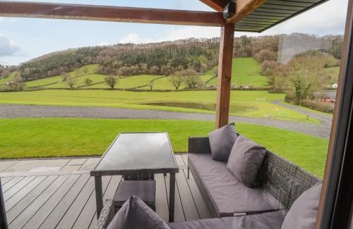 Meifod House | Pool View