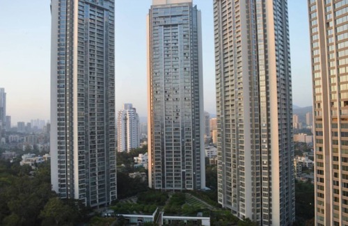 Malad East House | Pool View Royale in Esquire -Oberoi Garden City
