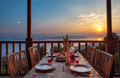 Glossa Villa | Pool villa close to Glossa village, tavernas and beaches.