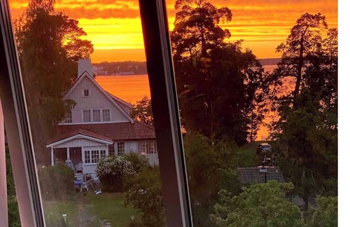 Saltsjobaden Villa | Pool villa in a stunning archipelago setting with magical sunsets in the summer