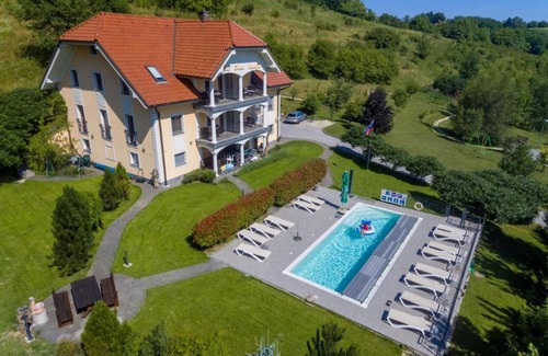 Pisece Apartment | Pool Villa Silva Marija - App 307, Pišece, Slovenia
