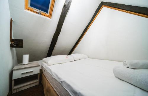 Breznica House | Pool Village House Breznica