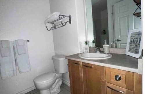 North End Apartment | Pools, beaches, amenities Bright downtown unit great location!
