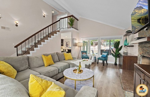 San Diego House | Poolside Bliss- 4BR Upscale Tierrasanta Getaway