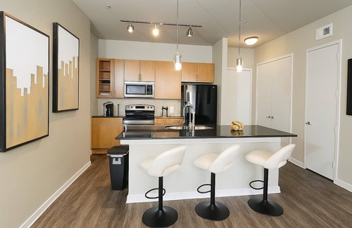 Memorial House | Poolside Comfort | 2BR Galleria Stay w/Garage