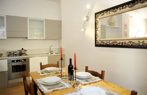 Bagno a Ripoli Apartment | Poolside apartment on the outskirts of Florence
