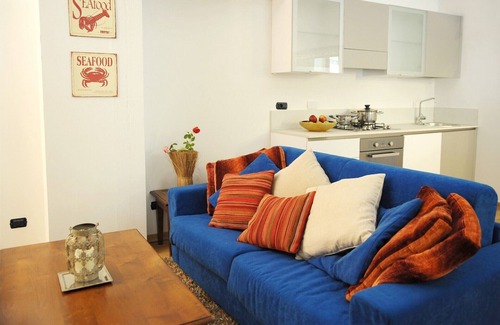 Bagno a Ripoli Apartment | Poolside apartment on the outskirts of Florence