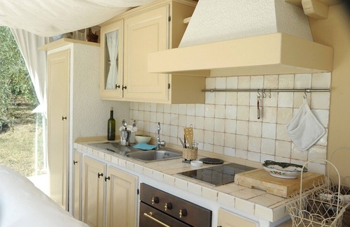 Bagno a Ripoli Apartment | Poolside apartment on the outskirts of Florence