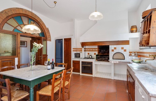 Empoli Villa | Poolside Leisure in Empoli Hideaway