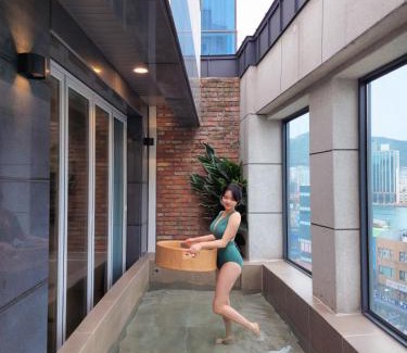 Jung-gu Villa | Poolvilla Gaon