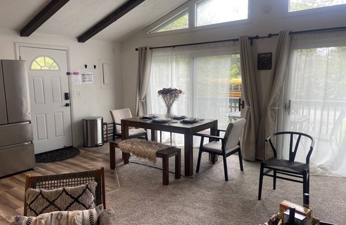 Tobyhanna Cabin | Pop Art Cabin is near ski slopes, indoor waterparks, and casinos.
