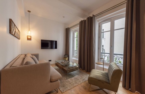 Faubourg-du-Roule Apartment | Pope, 4 stars, Luxury at 1 minute walk from the Champs-Elysées