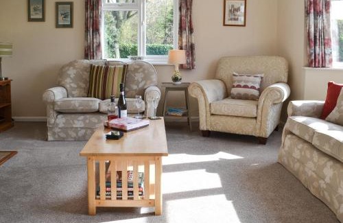 Foxley House | Poplar Bungalow