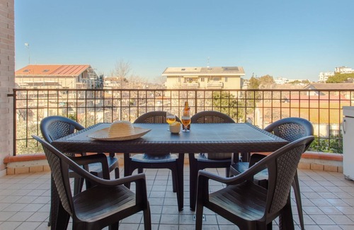 Giulianova Apartment | Poplar Grove - three-room apartment 150 mt from the sea