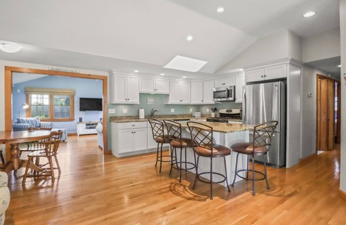 Popponesset House | Popponesset-3 Bedrooms, Sleep 6, A/C and Private Beach and so much more.