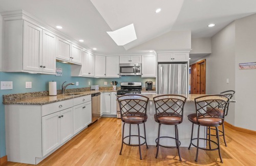 Popponesset House | Popponesset-3 Bedrooms, Sleep 6, A/C and Private Beach and so much more.