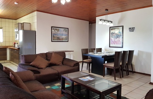 Port Edward House | Port Edward Holiday Resort